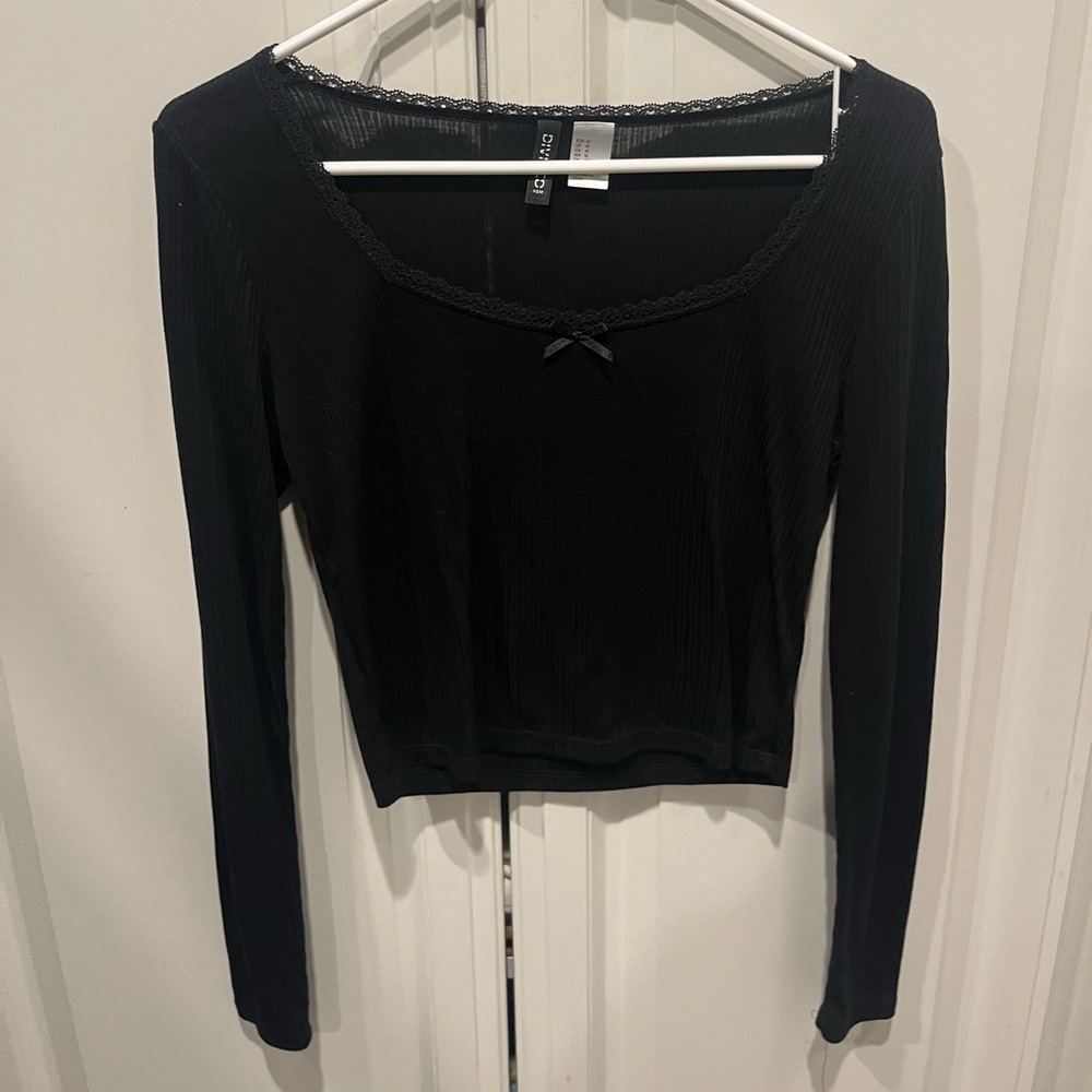 H&M coquette long sleeve
